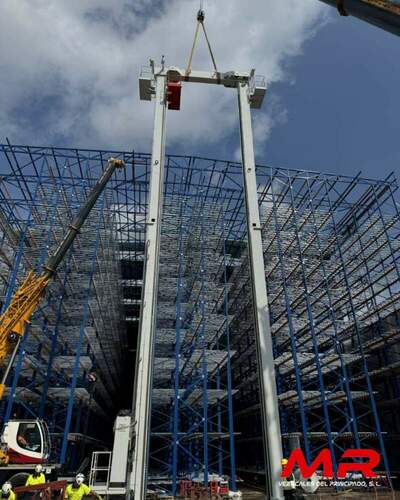 Instalación de estructuras metálicas - MR Verticales del Principado