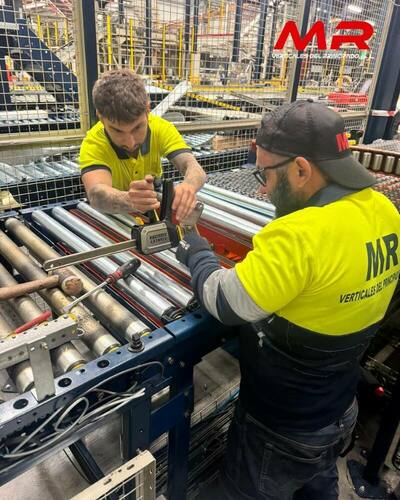 Montaje de robótica en la fábrica Michelin de Valladolid