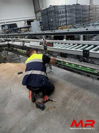 Almacén robotizado para un centro logístico